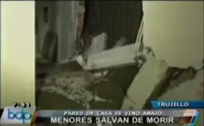 VIDEO: Dos niños salvaron de morir tras derrumbe de una casa en Trujillo