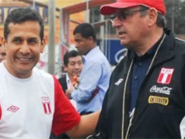 Presidente Ollanta Humala visitó a la selección de fútbol en La Videna