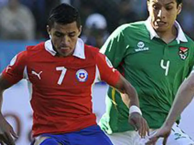 Chile se codea con los punteros de la eliminatoria tras vencer 2-0 a Bolivia