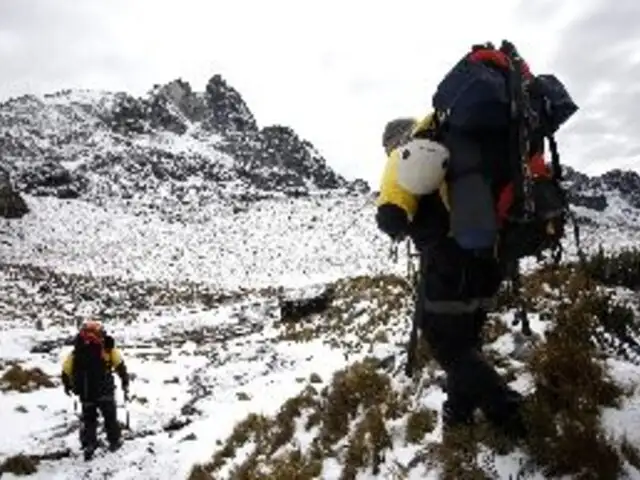 Desaparecen montañistas y guía en nevado Ausangate de Cusco