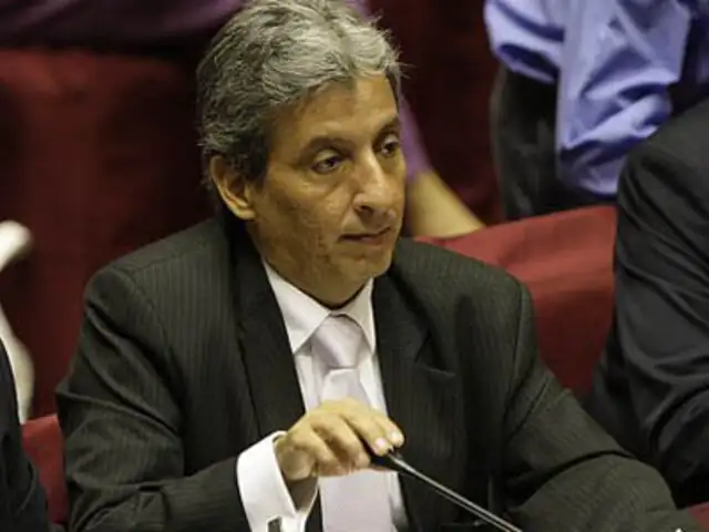 Ministro Pulgar-Vidal: Gobierno está cerrando las puertas a la minería ilegal