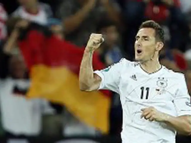 Alemania avanza en la Eurocopa tras doblegar 4-2 a Grecia