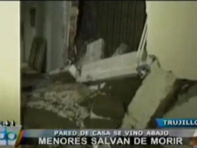 VIDEO: Dos niños salvaron de morir tras derrumbe de una casa en Trujillo