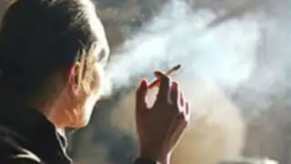 Científicos afirman que fumar dos cigarrillos al día acorta media hora de vida