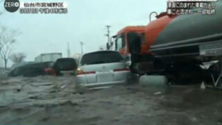 VIDEO: japonés grabó impactantes imágenes de tsunami desde su auto