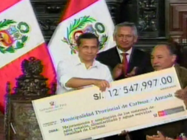 Presidente Ollanta Humala garantiza servicios de agua y luz en todo el país