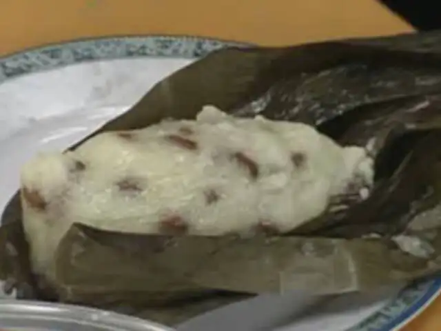 Desayuno al estilo oriental: preparando tamal chino