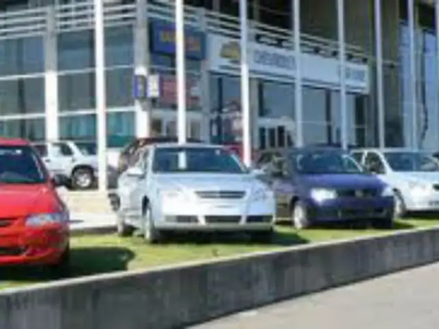 Venta de autos nuevos aumentó 34.72% en el primer semestre del 2012