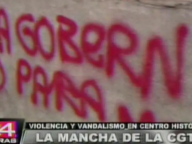 Manifestantes de la CGTP protagonizan violentas protestas en plaza San Martín