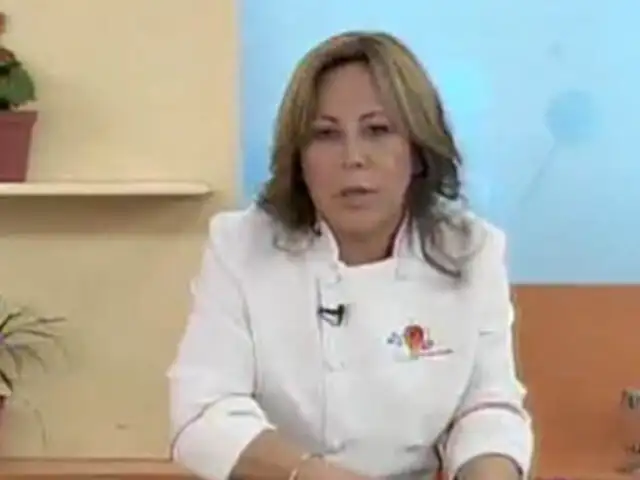 Chef Blanca Chávez prepara un exquisito “Almendrado de pollo”