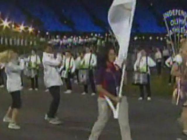 Atletas ‘sin país’ también desfilaron en inauguración de olimpiadas