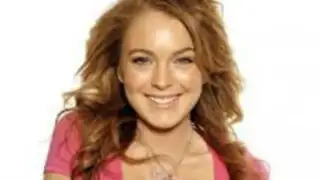 Actriz Lindsay Lohan es acusada de robar 100 mil dólares en joyas