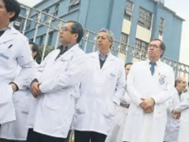 Médicos de EsSalud anuncian sanciones para quienes no acaten huelga