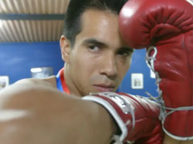 Peruano Miguel Sarria es el nuevo campeón mundial de Kickboxing