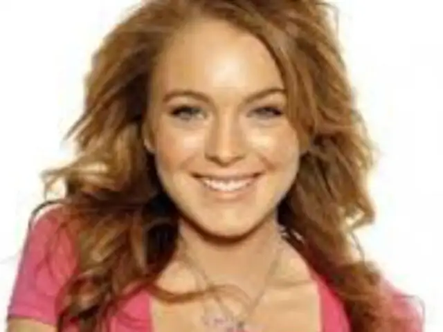 Actriz Lindsay Lohan es acusada de robar 100 mil dólares en joyas