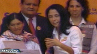 Primera Dama premió a mujeres emprendedoras de Ayacucho