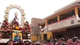 Cientos de fieles celebraron a la Virgen del Rosario de Manchay