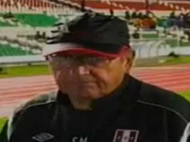 Markarián inconforme durante reconocimiento de cancha en La Paz