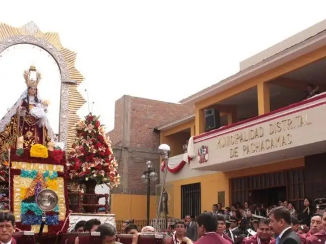 Cientos de fieles celebraron a la Virgen del Rosario de Manchay