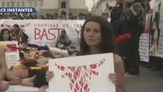Activistas antitaurinos se manifestaron en Plaza San Martín