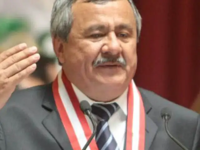 Francisco Távara es elegido nuevo presidente del JNE