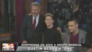 El actor Dustin Hoffman besó a integrante del grupo musical One Direction