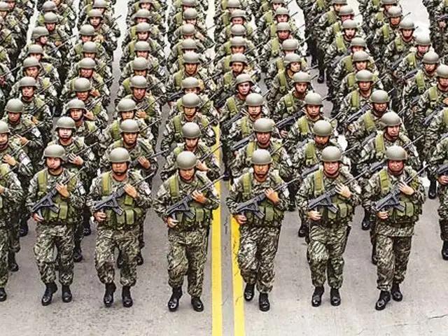 Poder Ejecutivo oficializa aumentos salariales para policías y militares