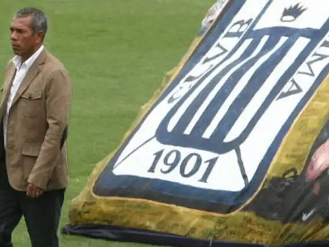 Wilmar Valencia fue ratificado como técnico de Alianza Lima