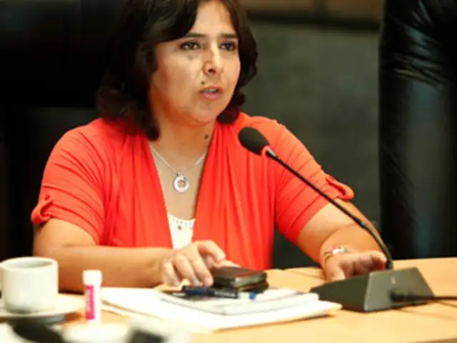 Nadine Heredia protege a Ana Jara de acusaciones por cobros indebidos