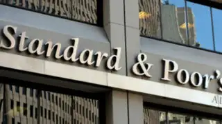 Standard & Poors: acuerdo contra recesión ayuda poco a finanzas de EEUU