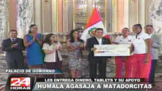 Matadorcitas recibieron homenaje y regalos por parte del presidente Ollanta