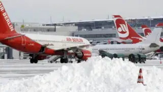 Aeropuertos europeos colapsaron por fuertes nevadas