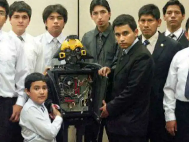 El primer androide peruano fue construido por seis jóvenes genios