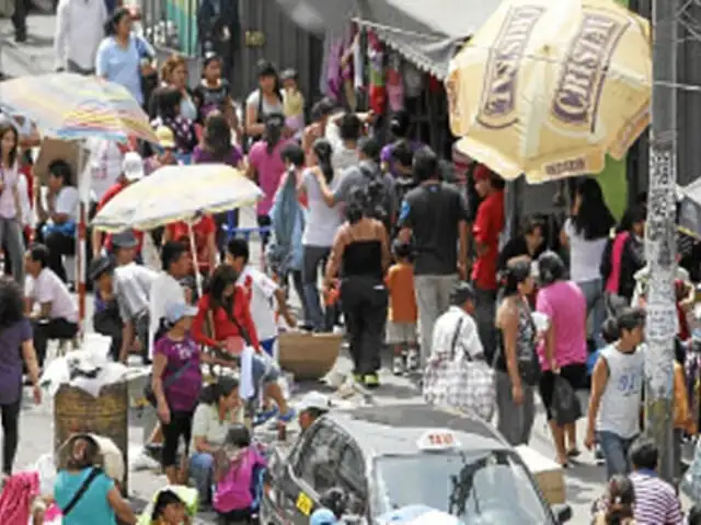 Municipio del Rímac desaloja a ambulantes que ocupaban vía pública