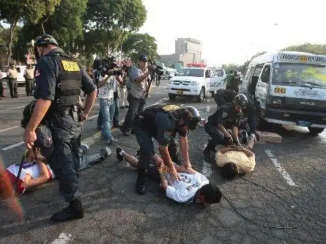 Efectivos policiales capturan a banda de asaltantes tras feroz balacera en Chincha