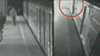 VIDEO: Mujer se salva de ser arrollada por el tren