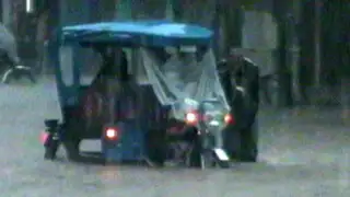 Noticias de las 7: intensas lluvias inundan las calles de Pucallpa