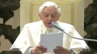 Tras anunciar su renuncia, Benedicto XVI reapareció en El Vaticano