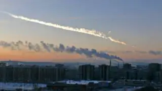 Difunden nuevas imágenes de caída de meteorito en Rusia