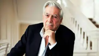 Jóvenes irrumpen en seminario de fundación dirigida por Mario Vargas Llosa