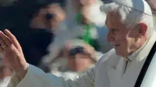 Benedicto XVI se despidió del pontificado ante más de 150,000 fieles
