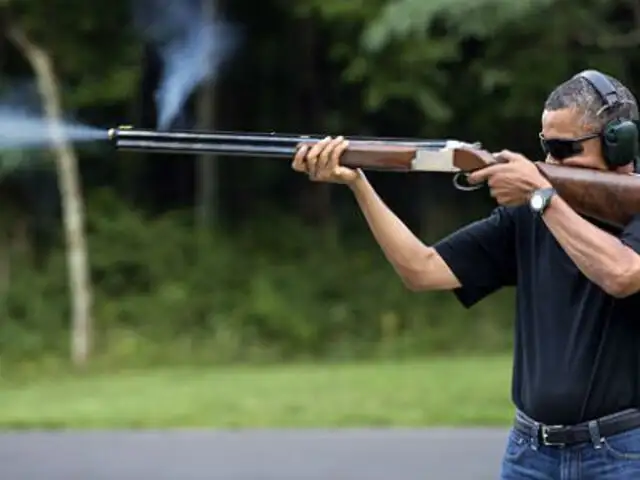 EEUU: aparece foto de Obama disparando en medio del debate por las armas
