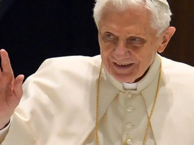 Vaticano: Benedicto XVI no renuncia para eludir responsabilidades