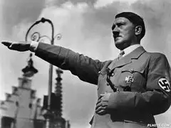 Hitler escapó a Sudamérica y usó el apellido Kirchner, sostienen