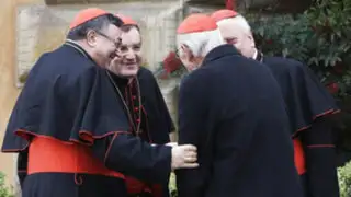 Otro escándalo de pedofilia remece  cónclave que elegirá al nuevo Papa
