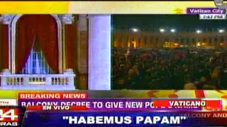 Vaticano: Miles de fieles continúan a la espera de la salida del elegido