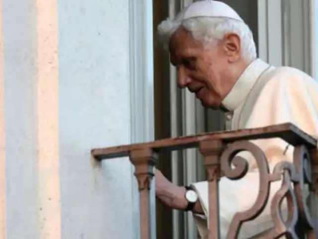 Vaticano: Benedicto XVI tendría una enfermedad muy grave