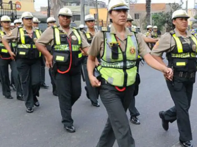 Policía femenina tomó control del Departamento de Tránsito Lima Este