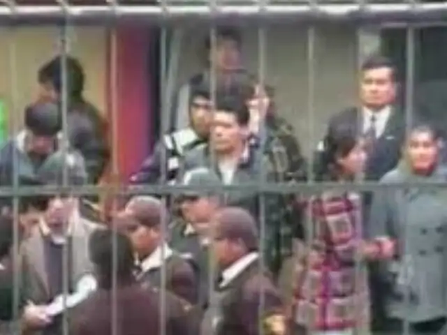 Huaraz: Estudiantes de la UNASAM se atrincheraron para exigir salida del rector