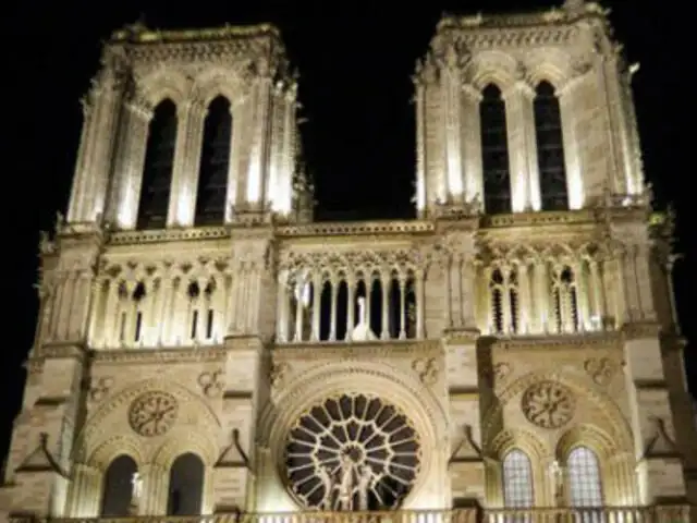 La catedral Notre Dame celebra sus 850 años con campanas nuevas